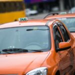 Saiba quanto cada taxista de Curitiba deve receber de auxílio federal conforme estimativa da Urbs