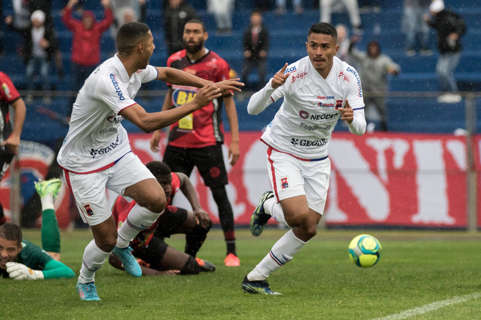 Paraná Clube x Pouso Alegre