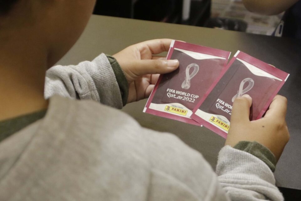 Preço de pacote de figurinha da Copa chega a ser 50% mais caro no comércio e Procon-PR faz alerta Preço de pacote de figurinha da Copa chega a ser 50% mais caro no comércio e Procon-PR faz alerta