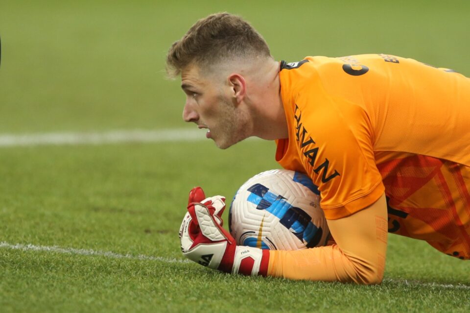 Bento, goleiro do Athletico.