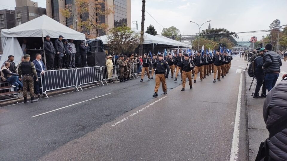 Curitiba retoma desfile de 7 de Setembro após dois anos de suspensão por conta da pandemia; fotos Curitiba retoma desfile de 7 de Setembro após dois anos de suspensão por conta da pandemia; fotos