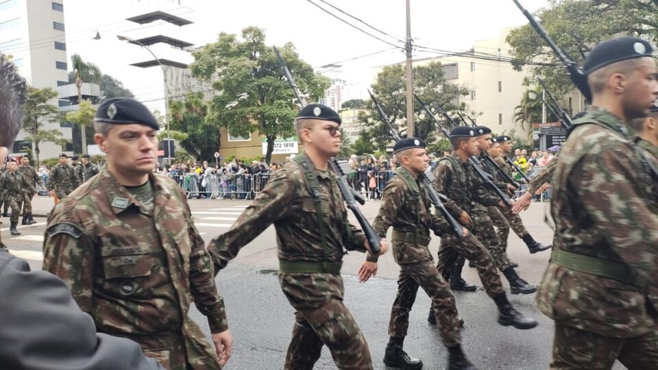 Curitiba retoma desfile de 7 de Setembro após dois anos de suspensão por conta da pandemia; fotos Curitiba retoma desfile de 7 de Setembro após dois anos de suspensão por conta da pandemia; fotos
