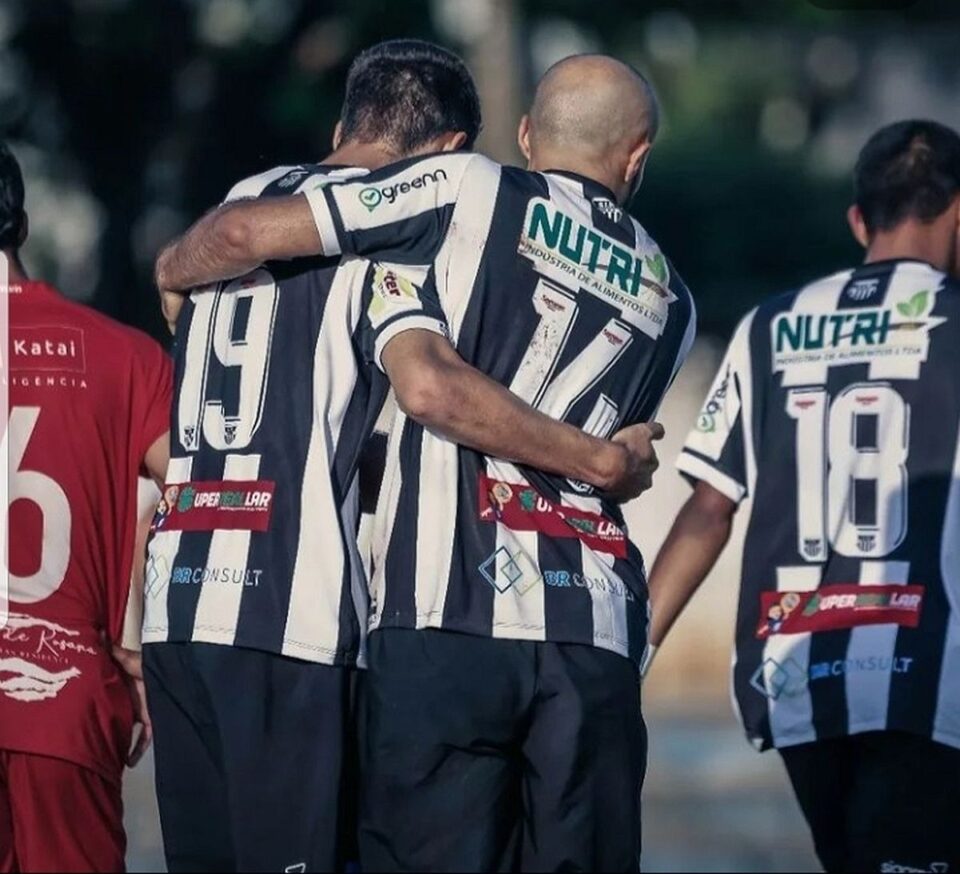 Grêmio Maringá goleia e fica perto da primeira vaga na 2ª fase da Terceirona