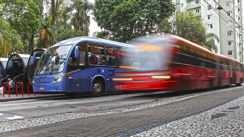 Terminais terão reforço de linhas de ônibus nesta segunda, dia de jogo do Brasil na Copa; veja quais