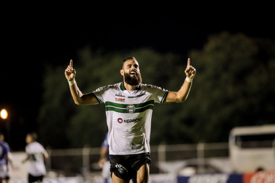 John Chancellor, zagueiro do Coritiba
