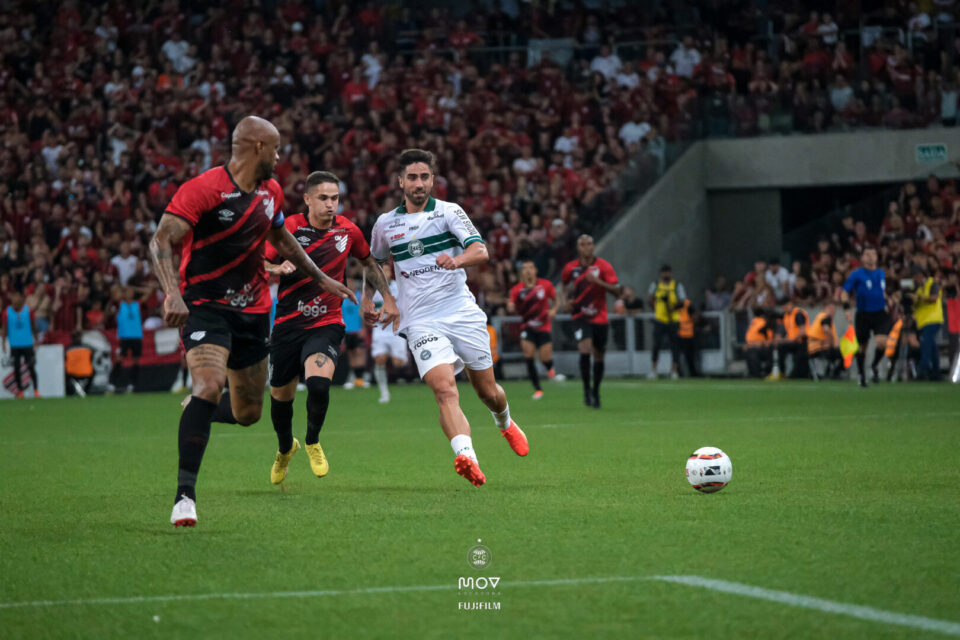 Atletiba do Brasileirão será na sexta rodada. 