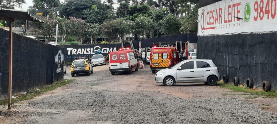 confusão em hamburgueria