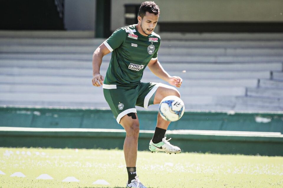 Geovane é o novo reforço do Paraná Clube