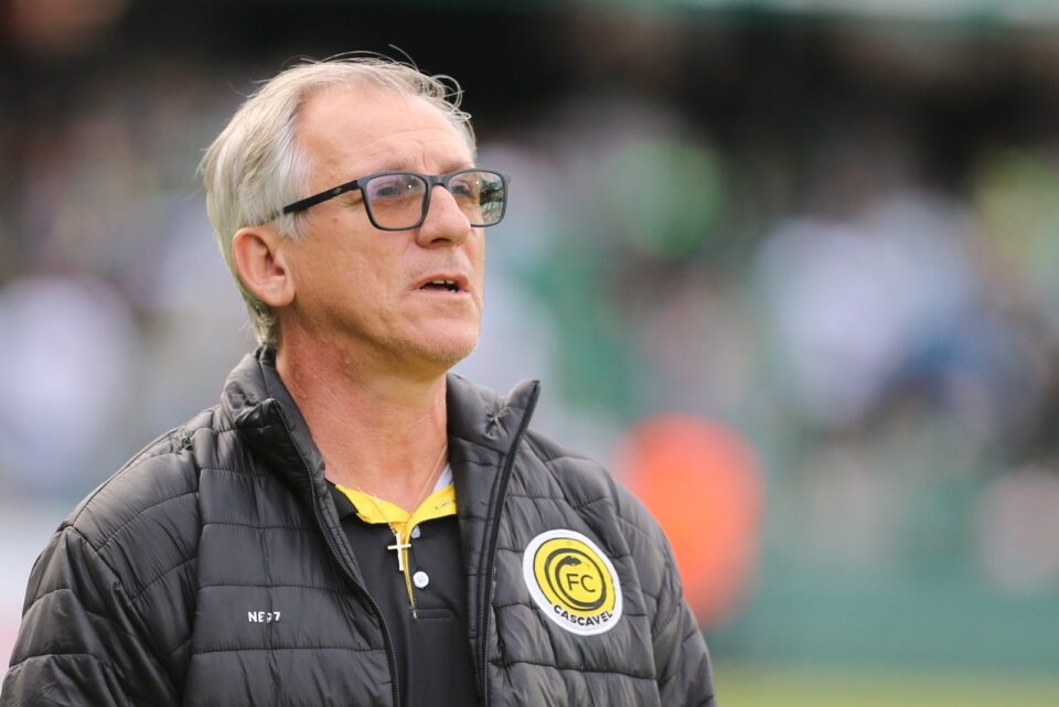 Cascavel tenta surpreender o Athletico na final.