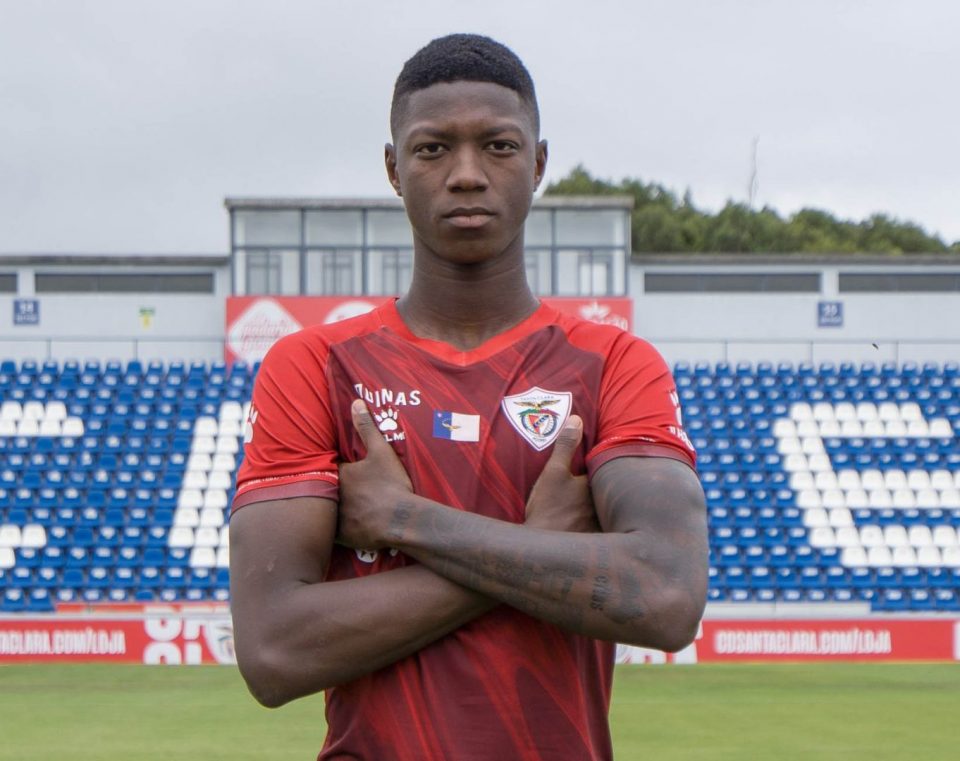 Matheus Babi, emprestado pelo Athletico ao Santa Clara. 