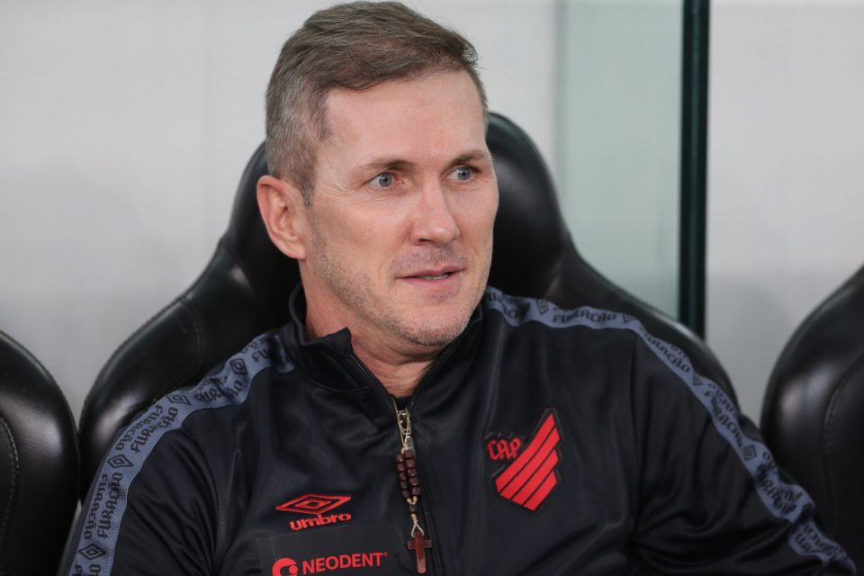Paulo Turra, técnico do Athletico.