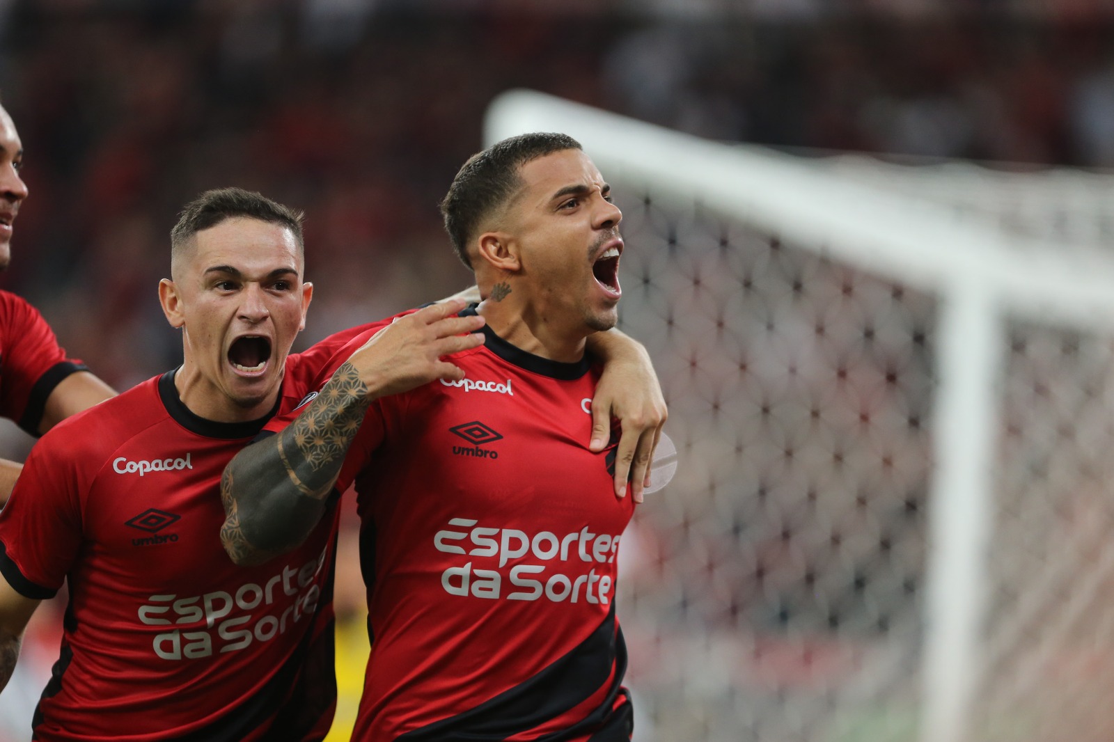 Terans e Khellven, do Athletico.