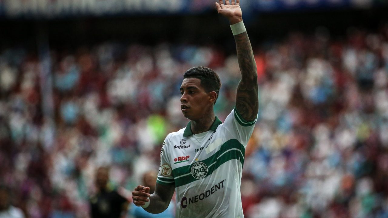 Alef Manga, atacante do Coritiba.