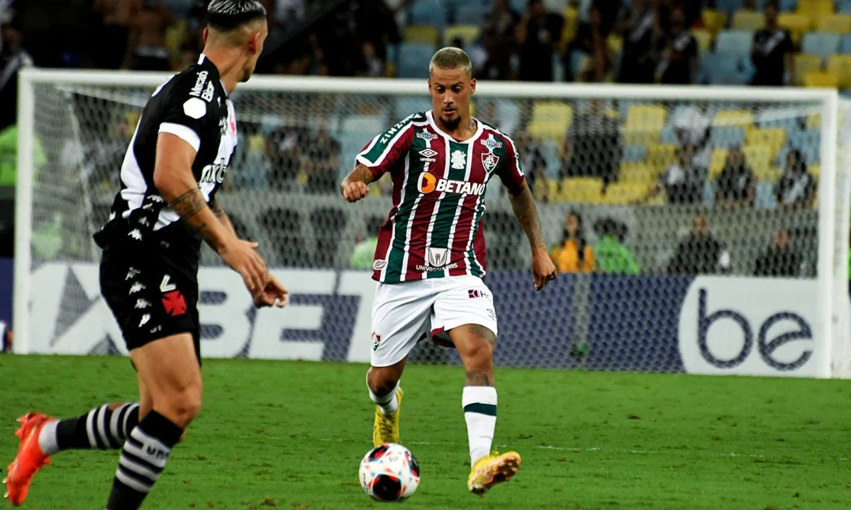 Coritiba no mercado da bola. Lateral Guga, do Fluminense.