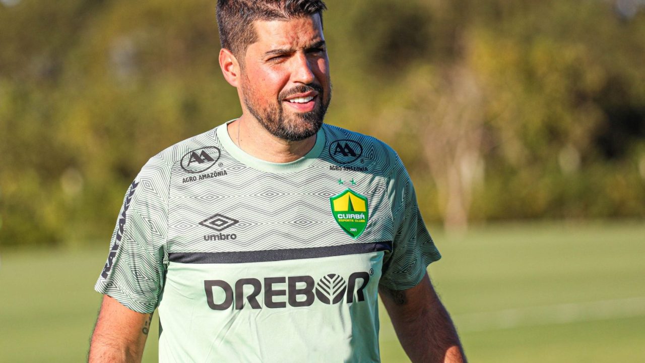 António Oliveira provocou o Coritiba.