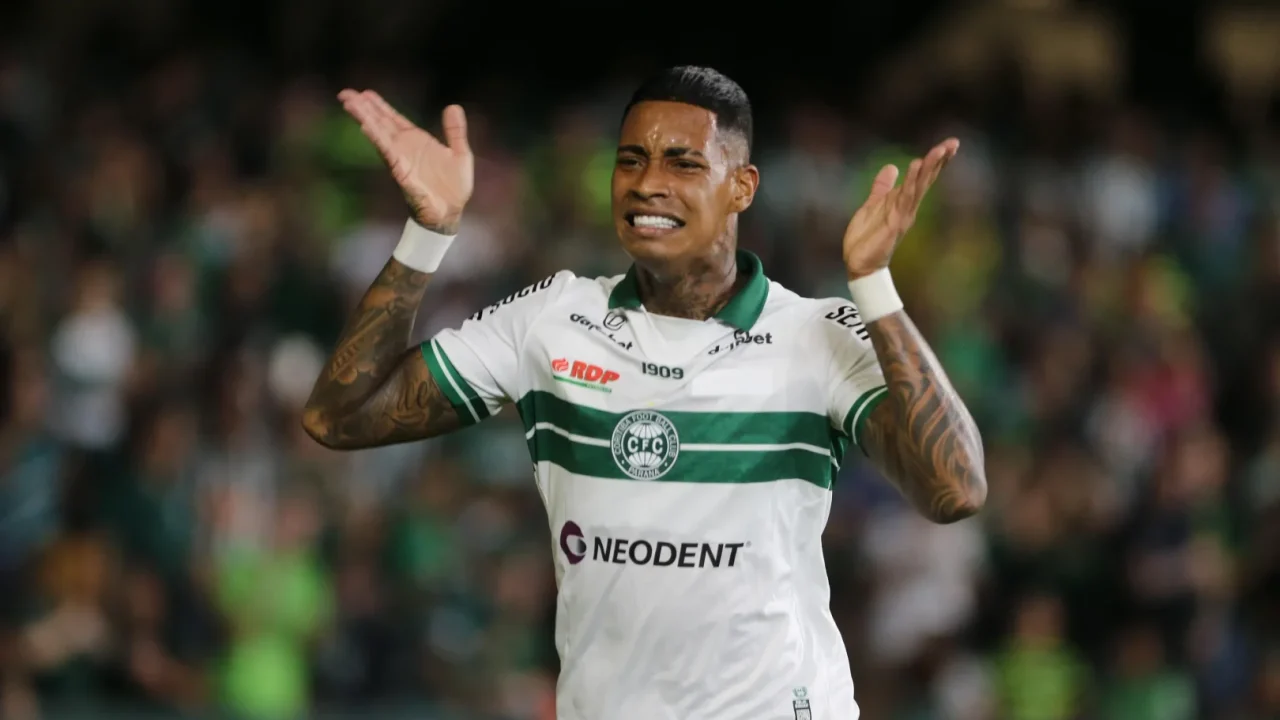 Alef Manga, do Coritiba.