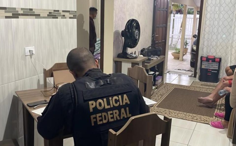 PF mira suspeitos de fazer download e compartilhar imagens de pornografia infantil