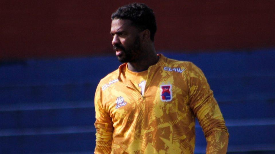 Felipe, goleiro do Paraná Clube.