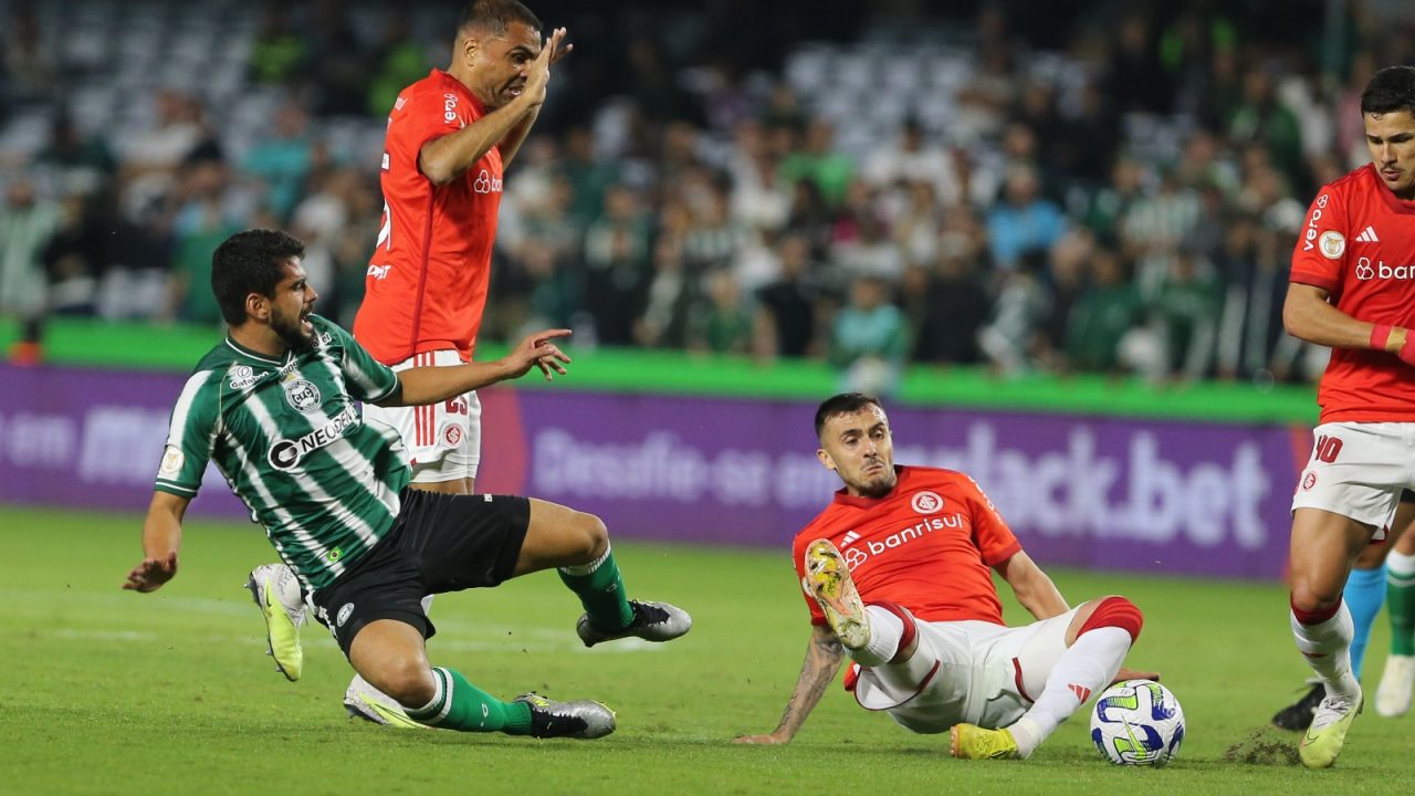 Coritiba segue sem vencer na Série A;
