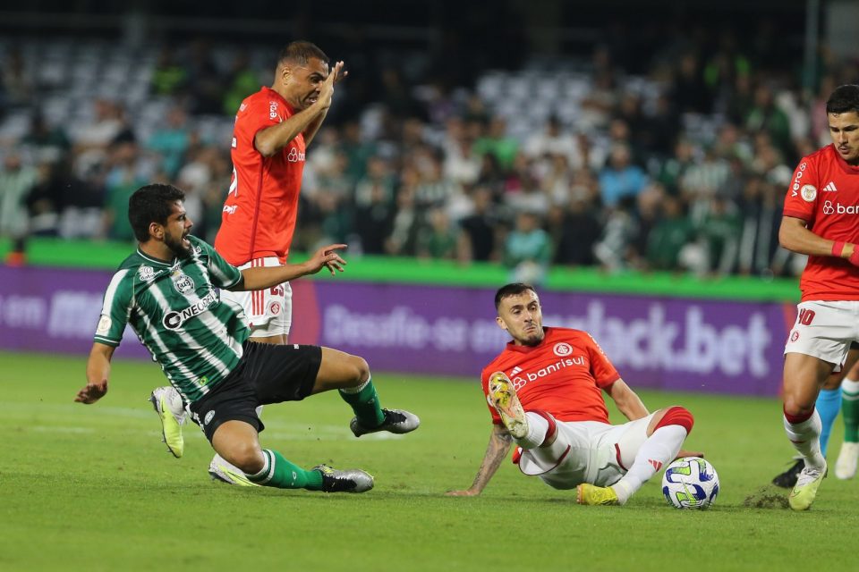 Coritiba segue sem vencer na Série A;