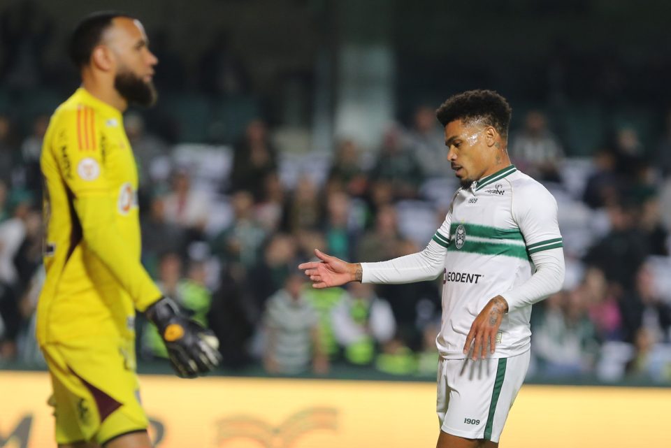 Coritiba ocupa a lanterna do Brasileirão após nove rodadas.