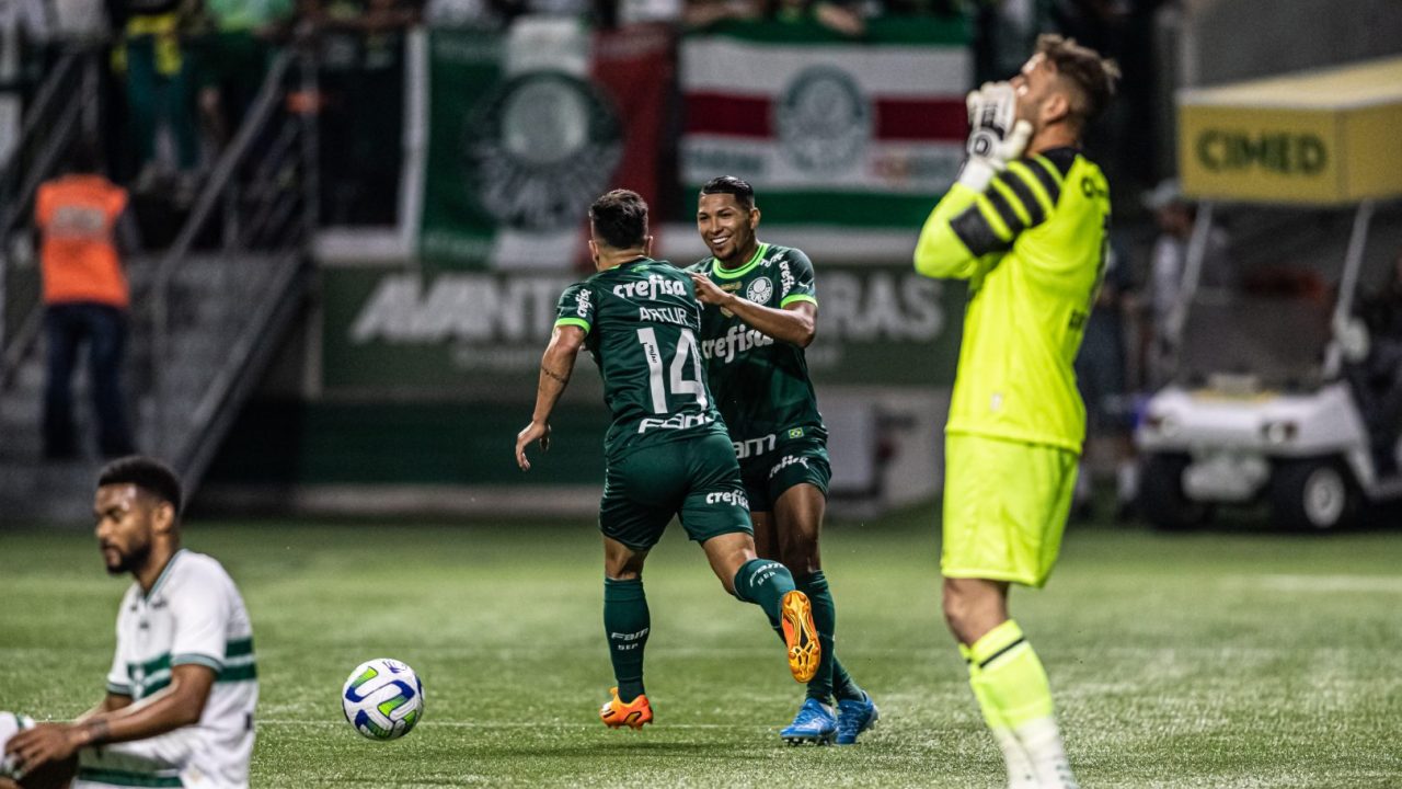 Coritiba somou mais uma derrota na temporada.