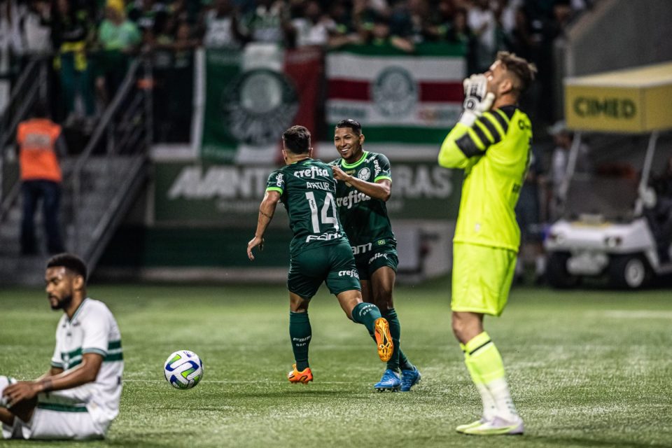 Coritiba somou mais uma derrota na temporada.