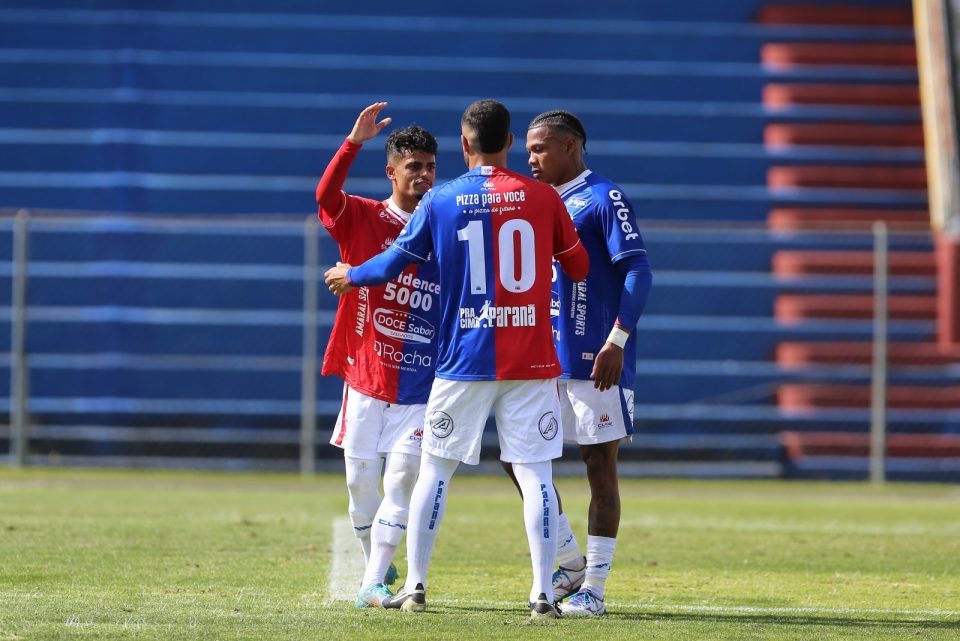Paraná Clube tem decisão na segundona.