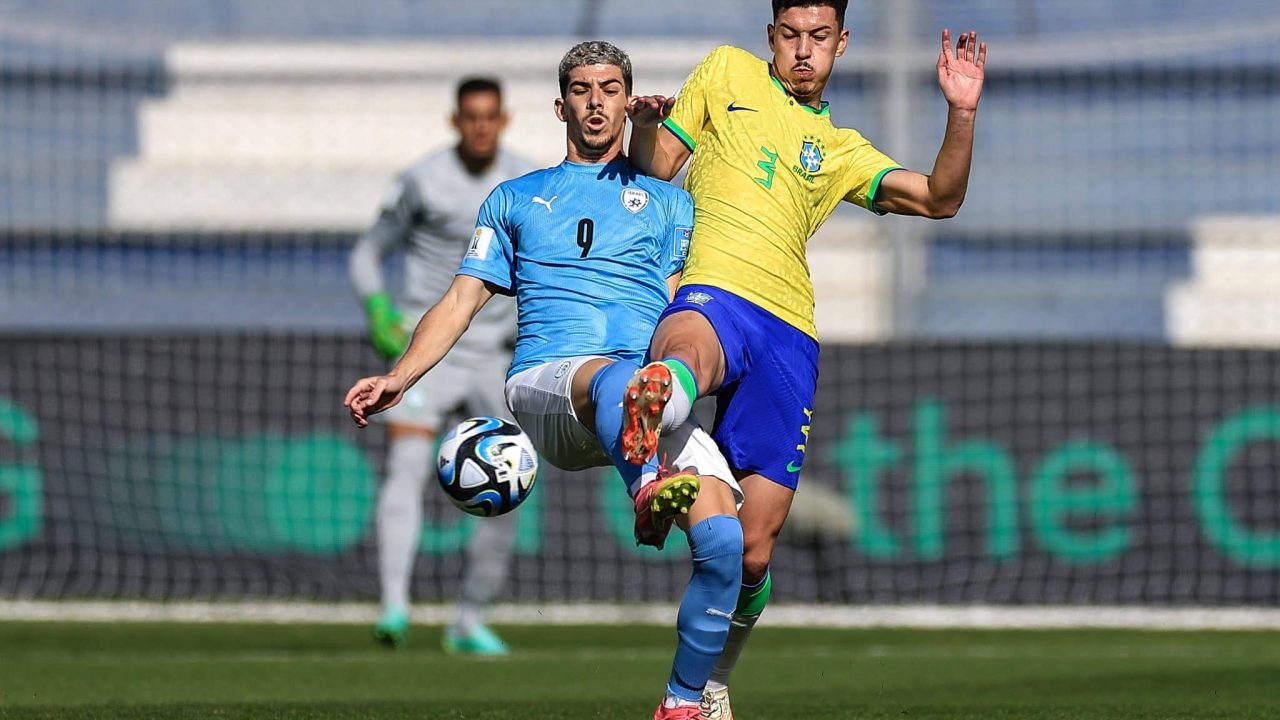 Jean Pedroso, zagueiro do Coritiba.