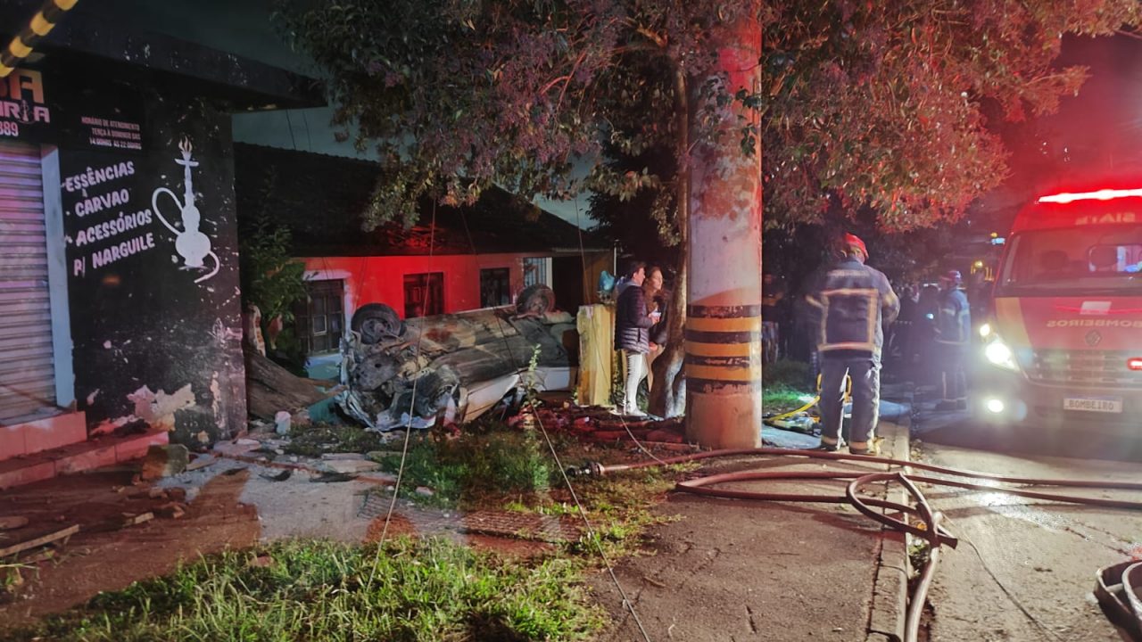 jovem morre ao perde controle de carro em Almirante Tamandaré