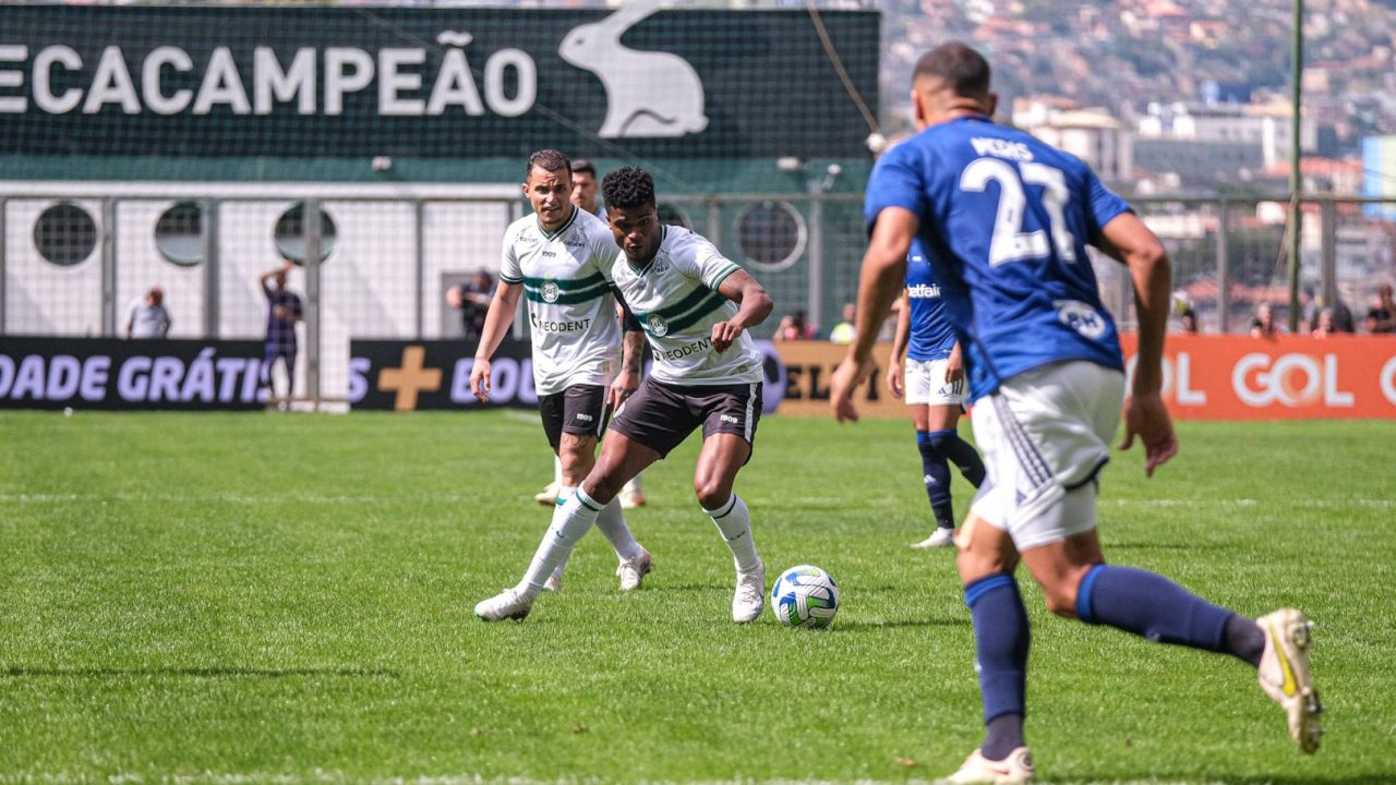 Bruno Gomes e Jamerson, do Coritiba.