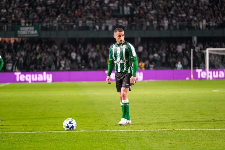 Bruno Gomes, meia do Coritiba.