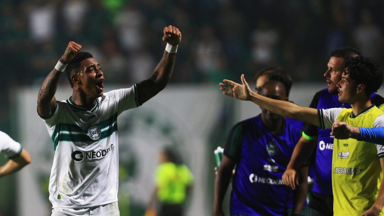 Manga foi um dos destaques da vitória do Coritiba.