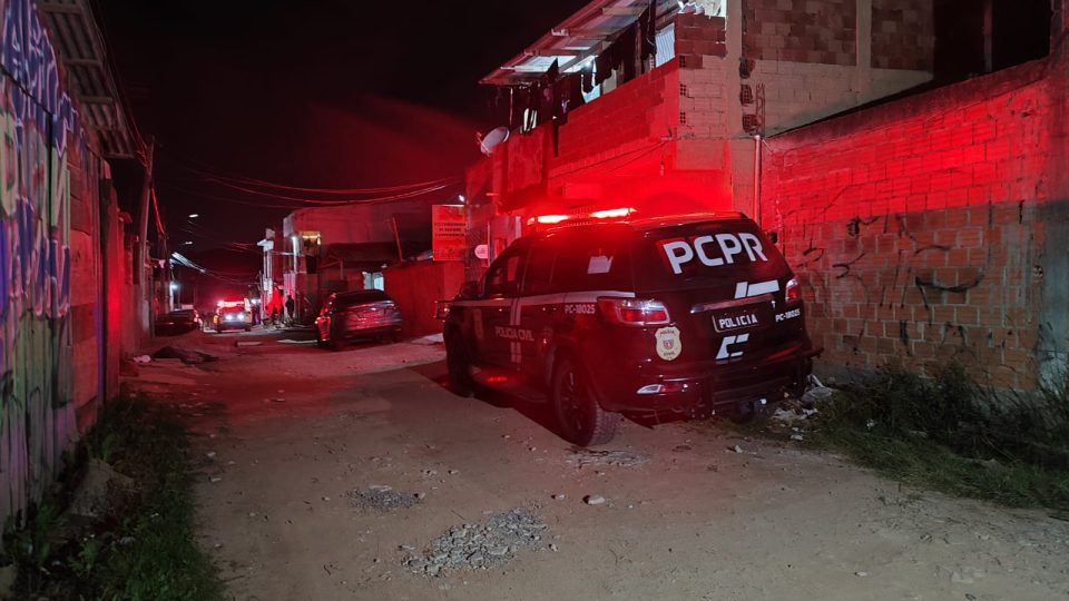 Casal é baleado enquanto esperava lanche na CIC