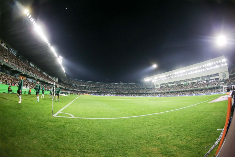 Torcida do Coritiba no Couto Pereira