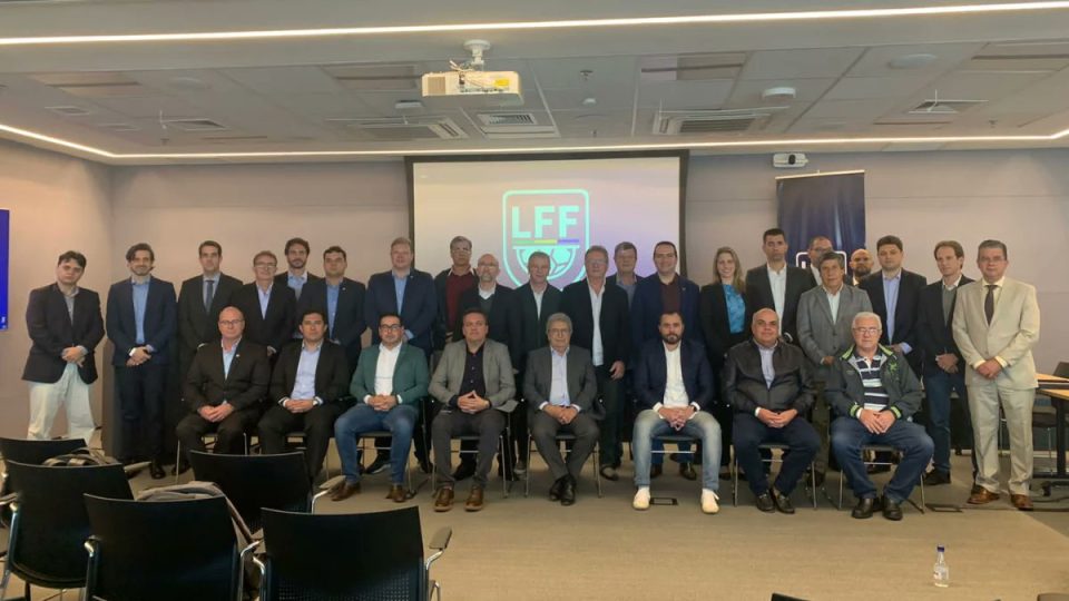 Dupla Atletiba na reunião da LFF.