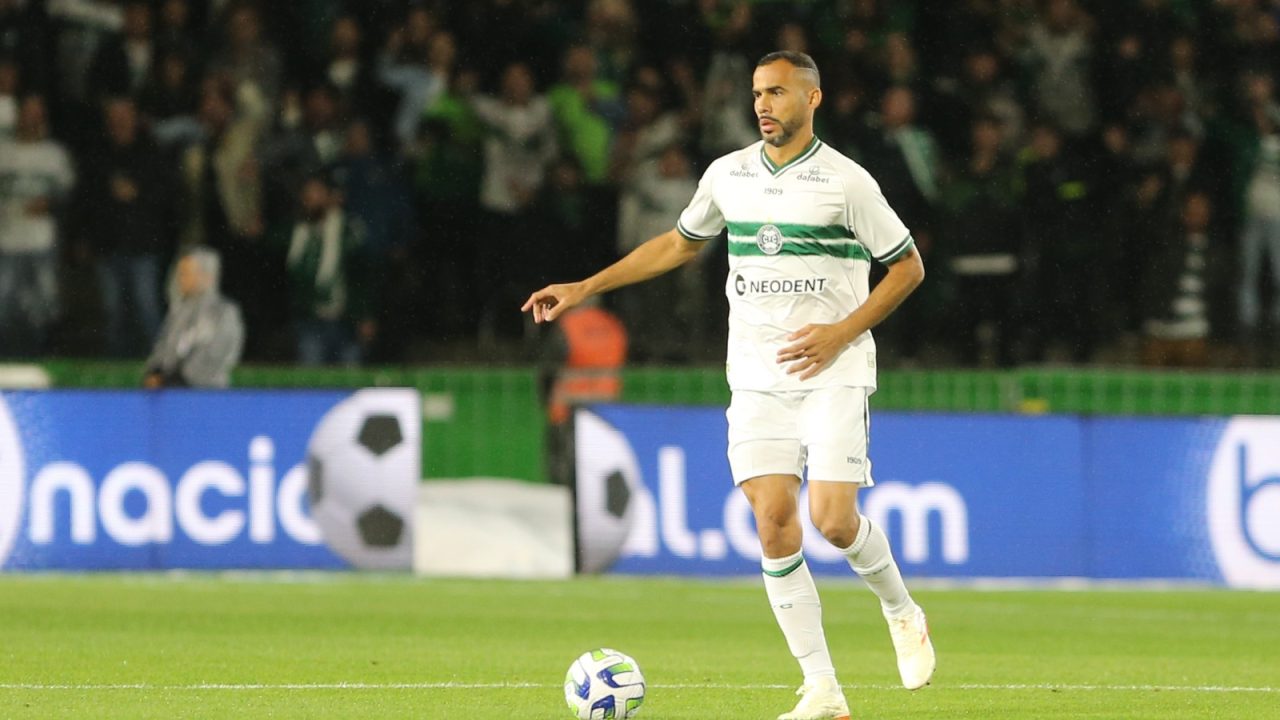 Fransérgio, volante do Coritiba