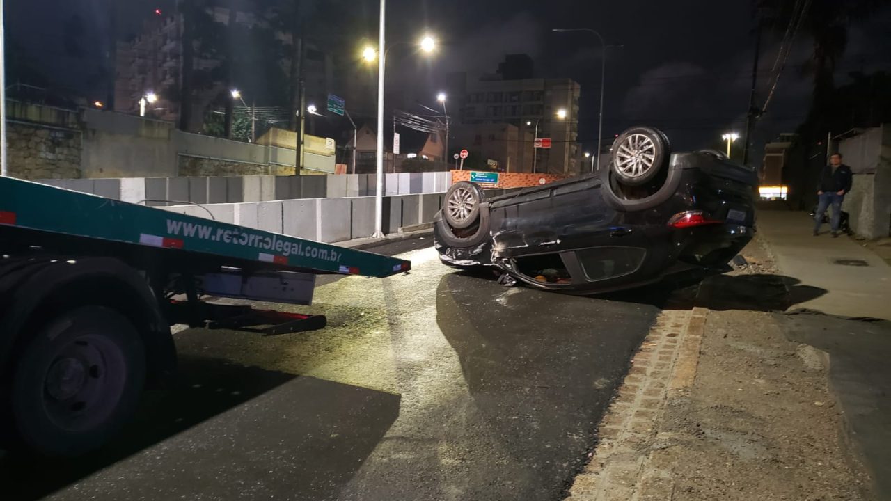 capotamento na sete de setembro com ubaldino do amaral
