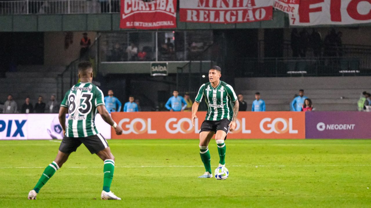 Thiago Dombroski em ação pelo Coritiba