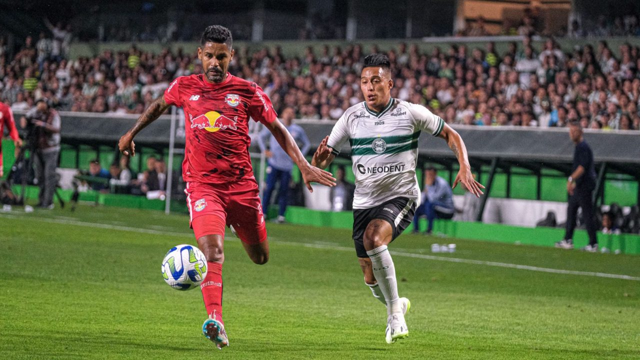 Sebástian Gomez, volante do Coritiba.
