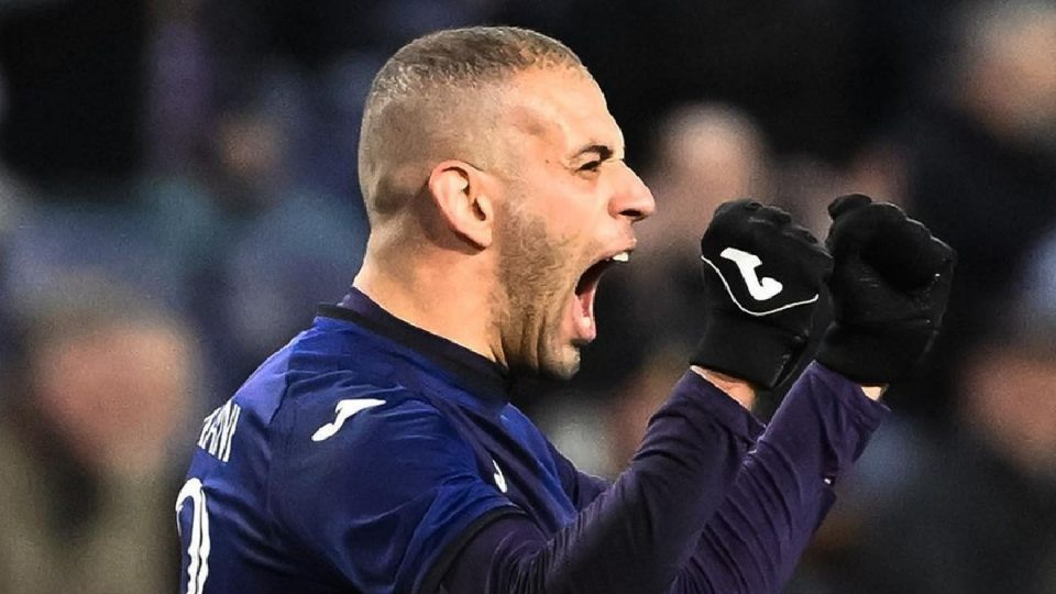 Na mira do Coritiba, Slimani comemora gol pelo Anderlecht