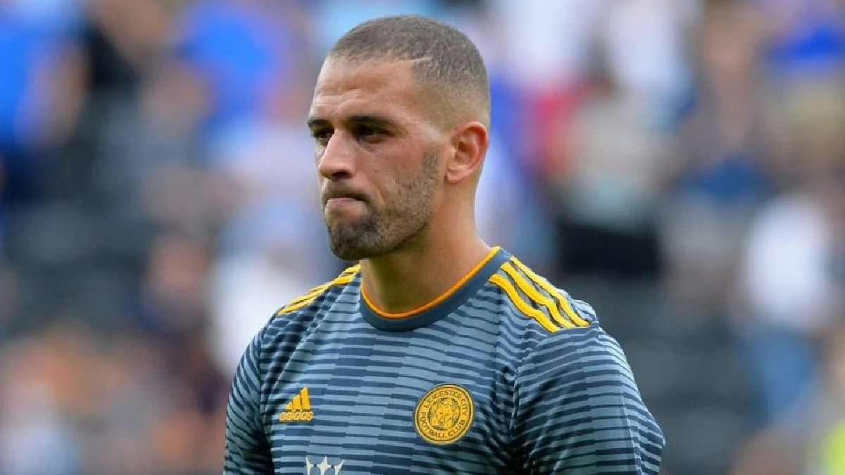 O Coritiba espera a resposta de Slimani.