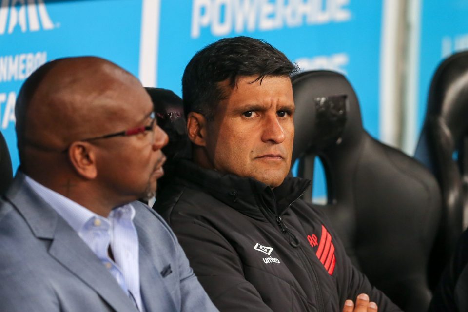 Wesley Carvalho, técnico interino do Athletico.