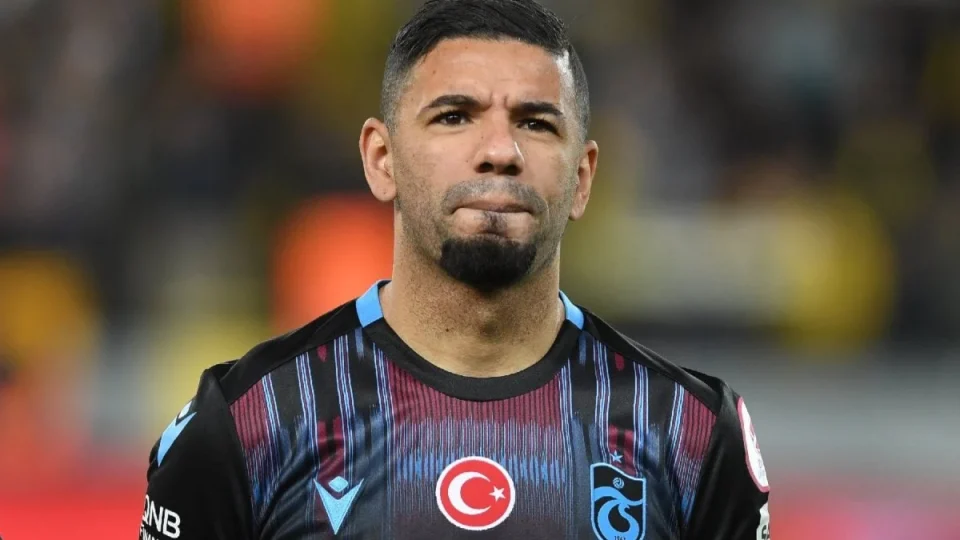 Bruno Peres, novo lateral do Athletico.