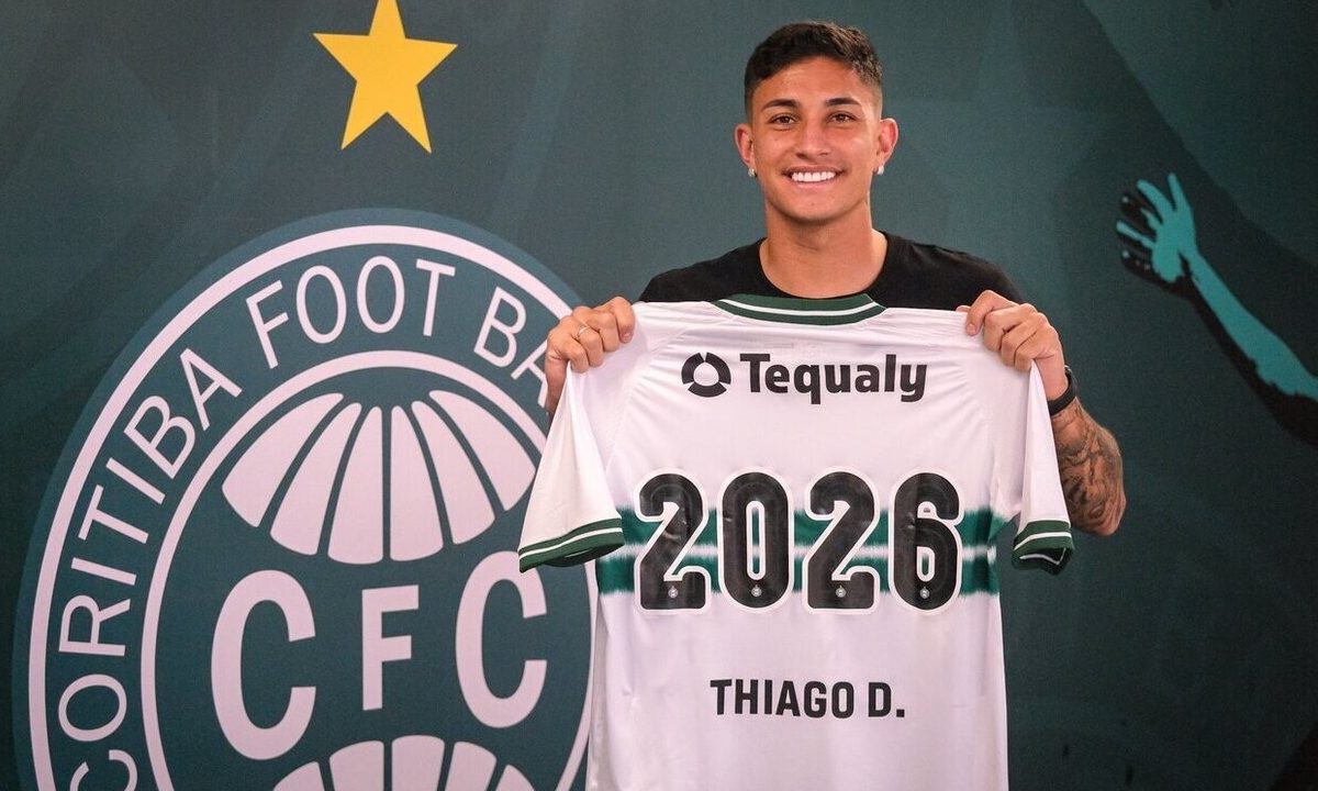 Thiago Dombroski, zagueiro do Coritiba.