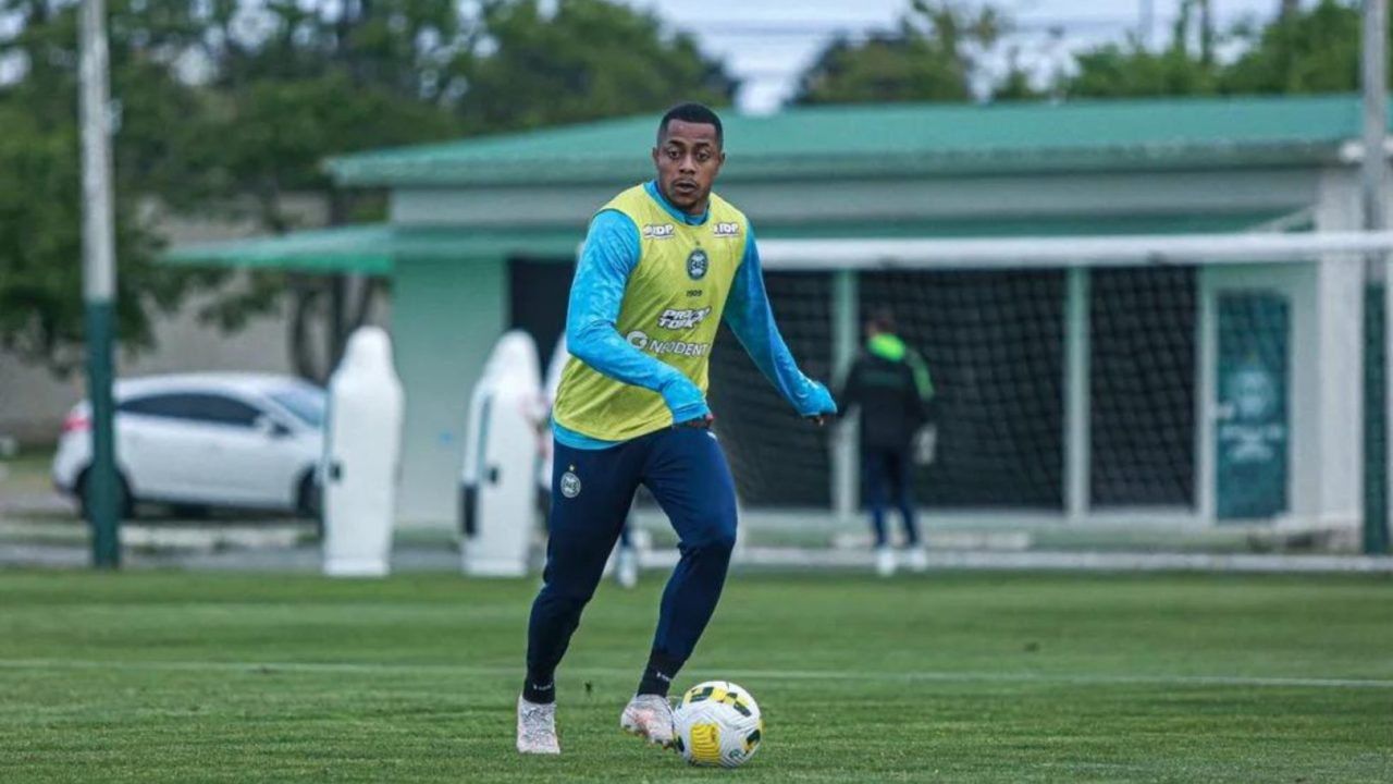 Diego Porfírio não convenceu em quase um ano de Coritiba. Foto: Divulgação/CFC