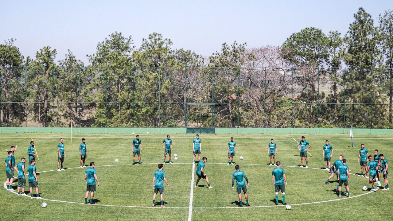 Coritiba treinando em Itu.