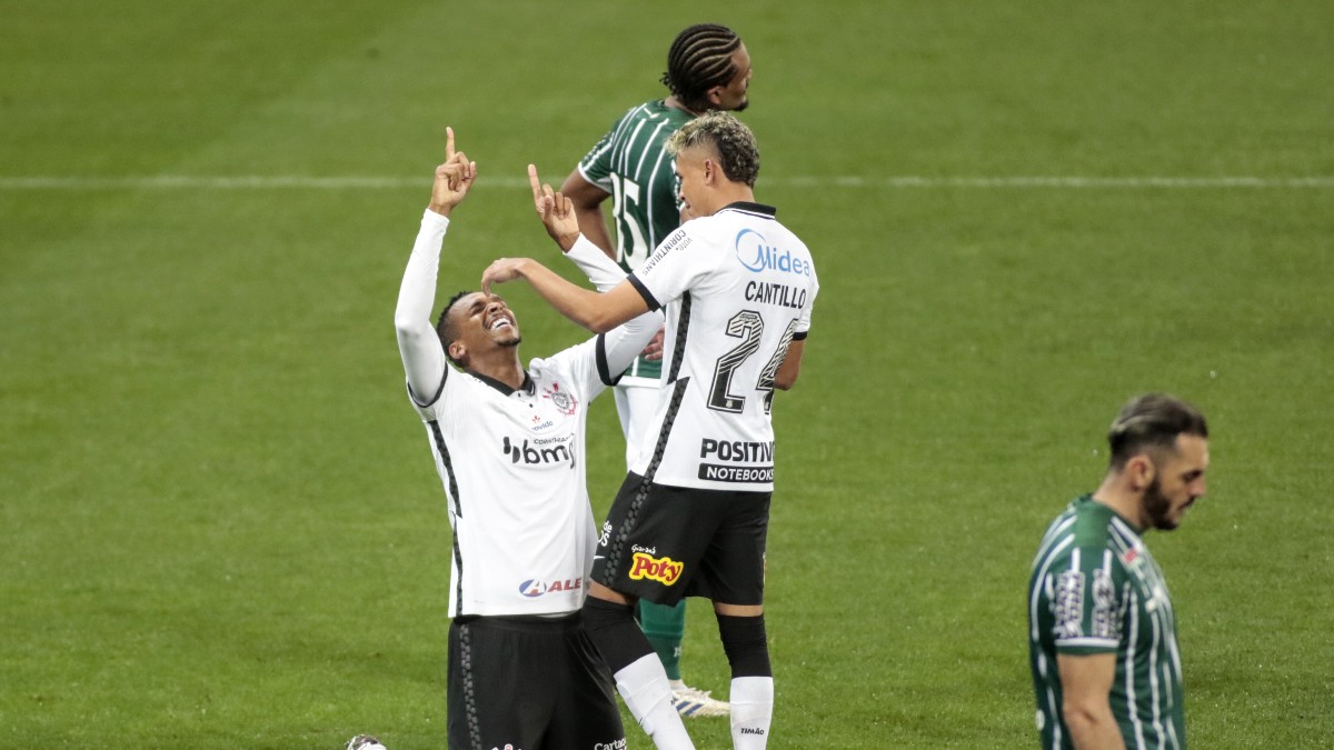 Lance de Corinthians x Coritiba, pelo Brasileirão de 2020