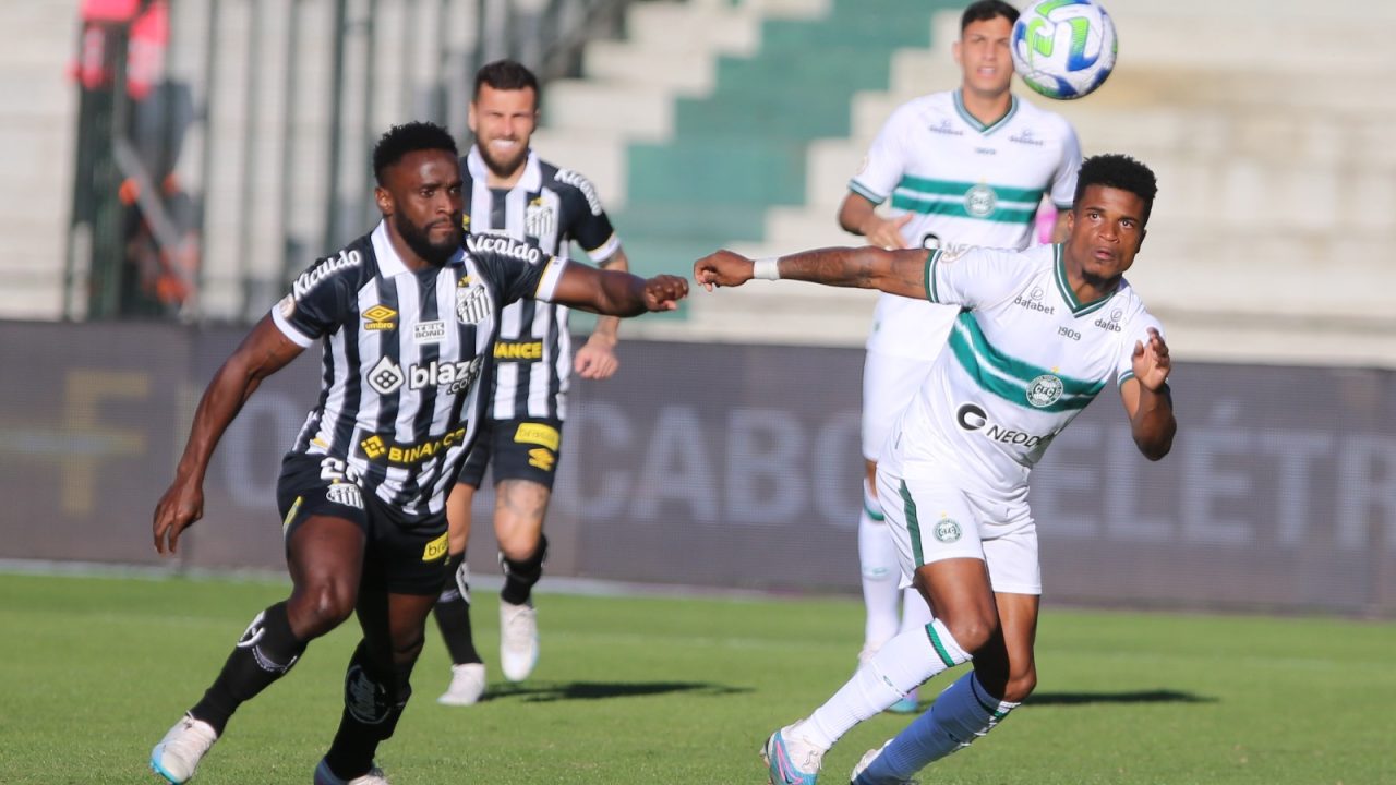 O Coritiba tentará uma arrancada final contra o rebaixamento.
