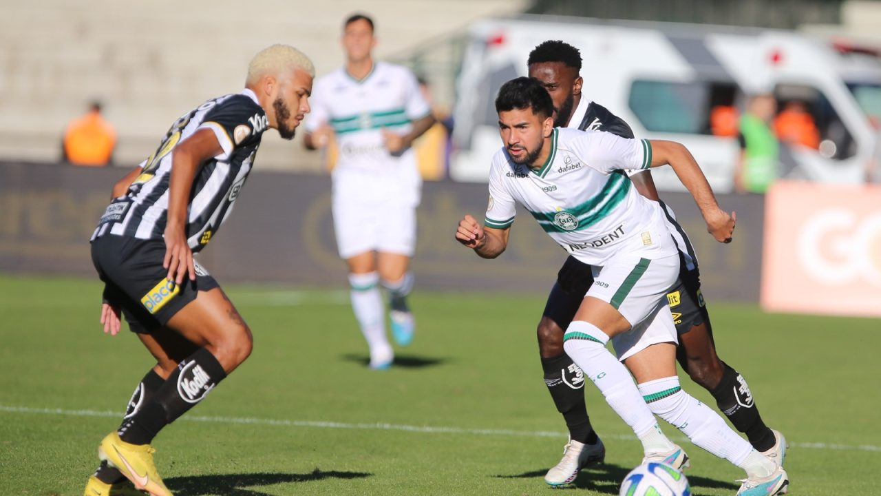 Santos x Coritiba foi adiado.